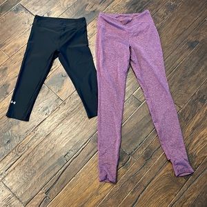 2 pairs of leggings
